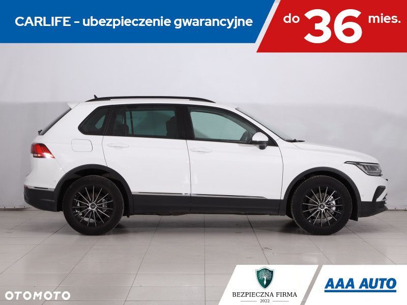 Volkswagen Tiguan - 8