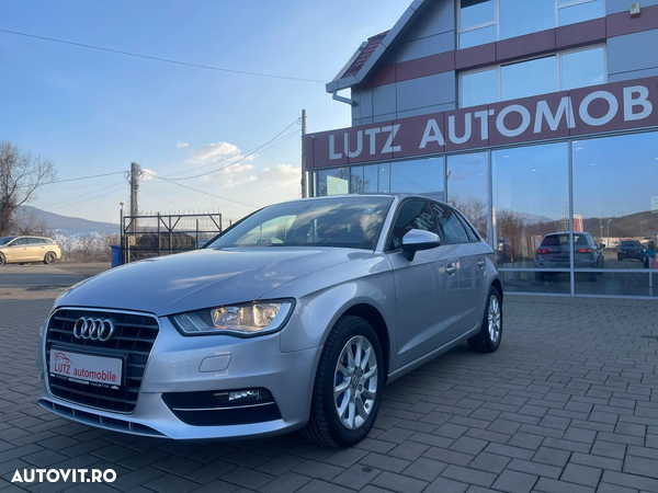Audi A3 1.6 TDI Sportback (clean diesel) S tronic Attraction