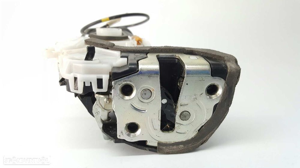 FECHADURA PORTA TRASEIRA DIREITA TOYOTA YARIS ACTIVE - 6