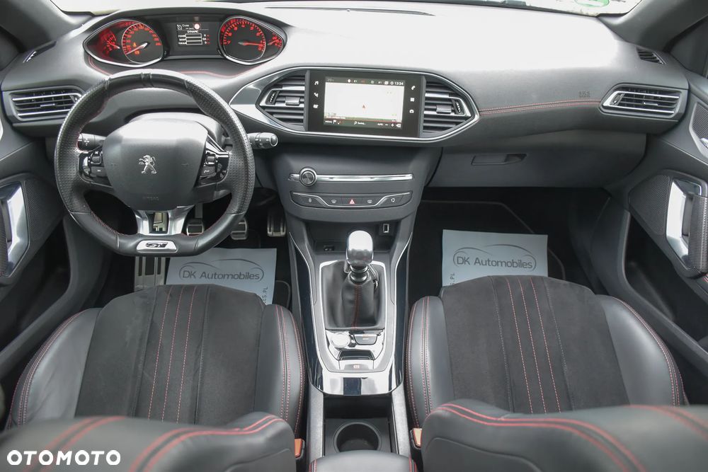 Peugeot 308 SW 1.6 e-THP GT S&S - 17