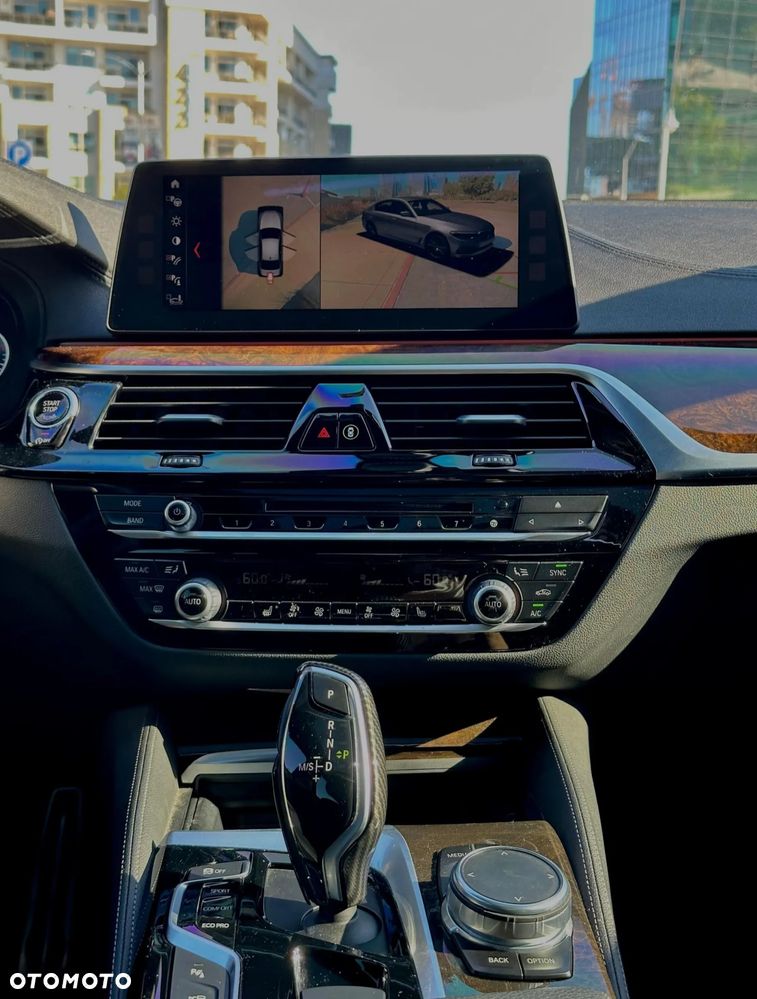 BMW Seria 5 530i xDrive M Sport Edition - 17