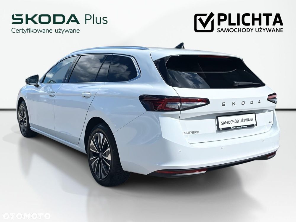 Skoda Superb 2.0 TDI SCR 4x4 Selection DSG - 8