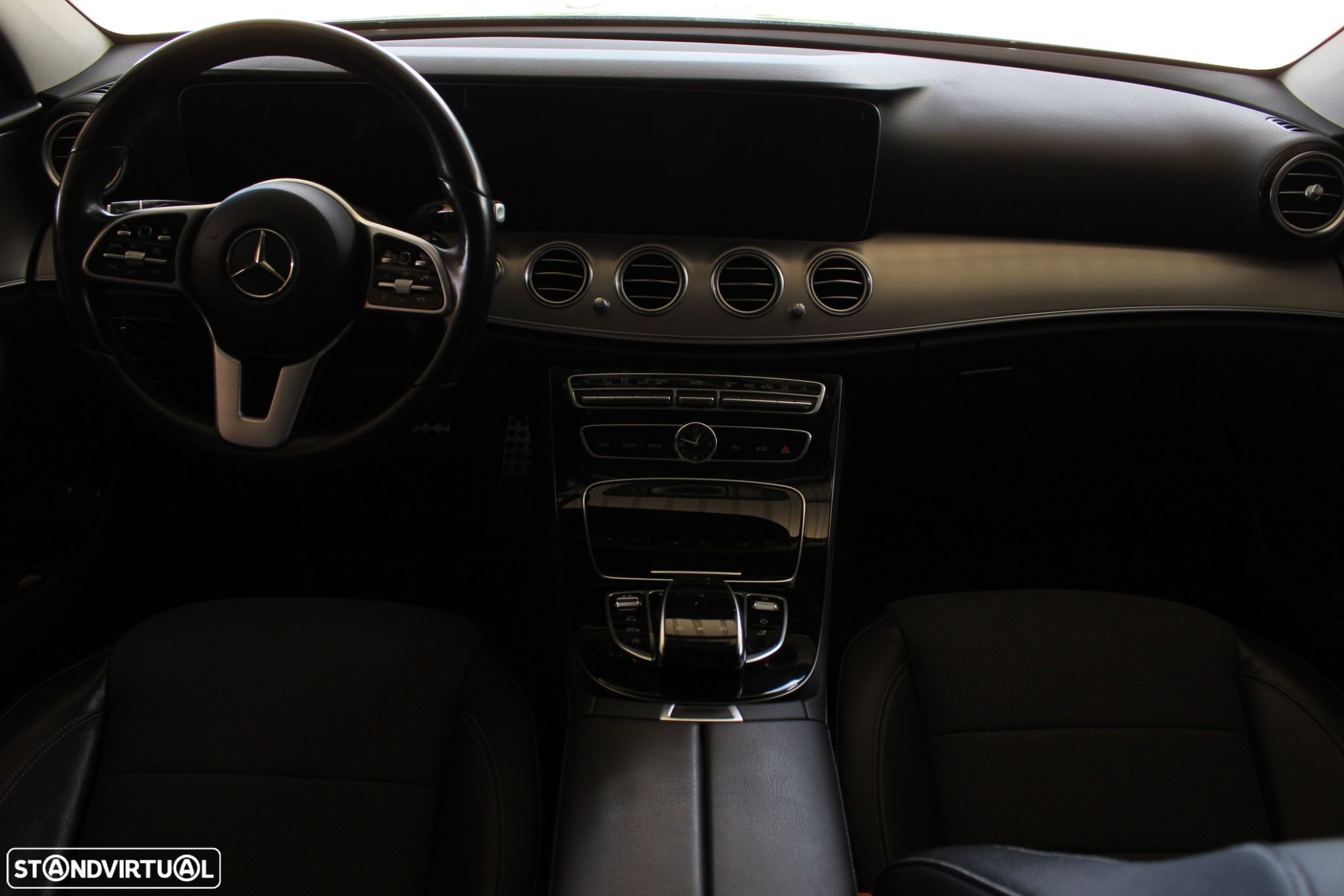 Mercedes-Benz E 200 d Avantgarde - 26