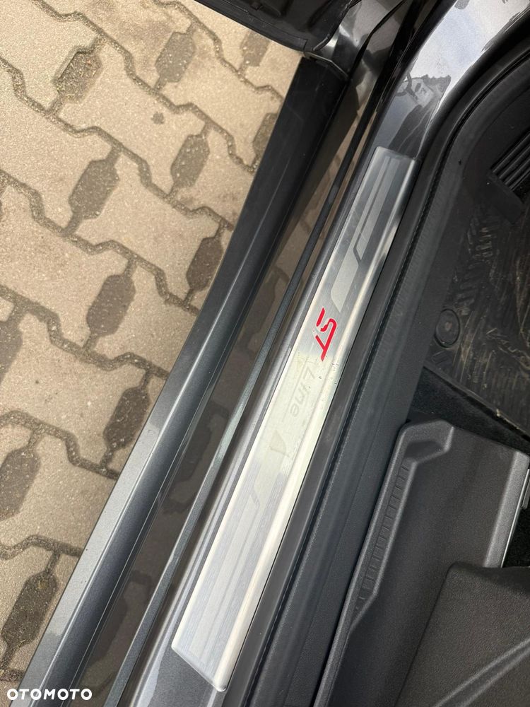 Ford Kuga 2.0 TDCi 4x4 ST-Line - 24