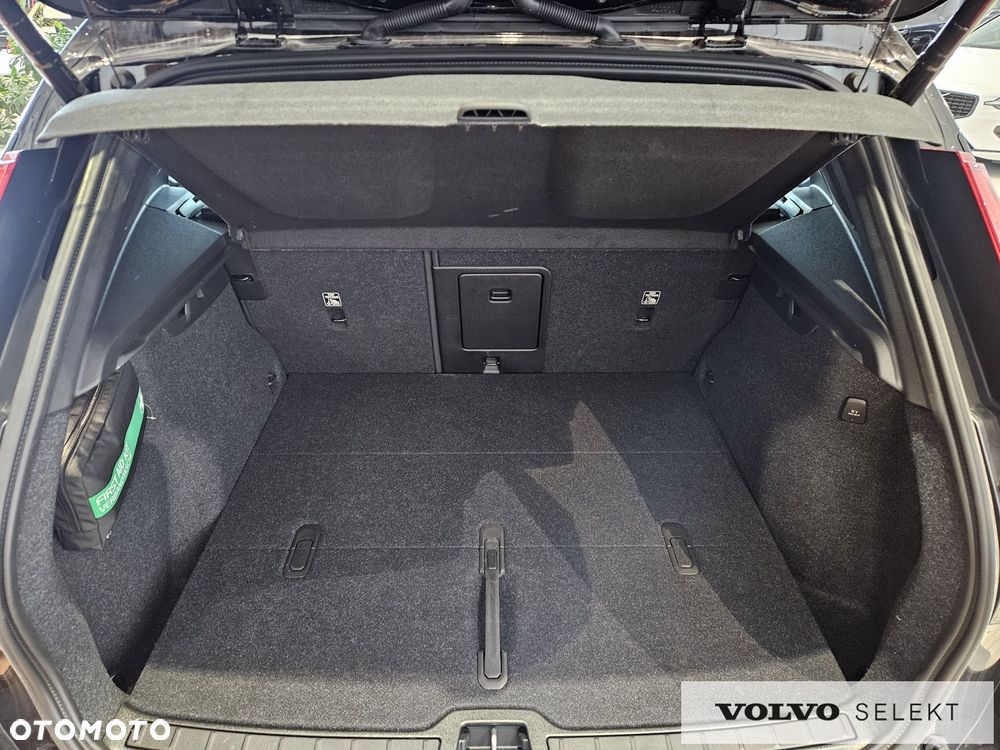 Volvo XC 40 - 36
