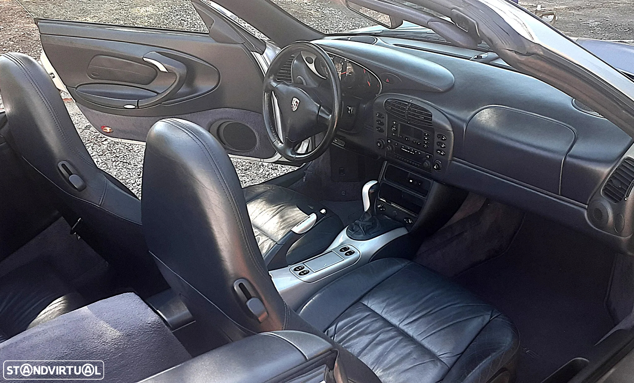 Porsche 911 (996) Carrera Cabrio - 25