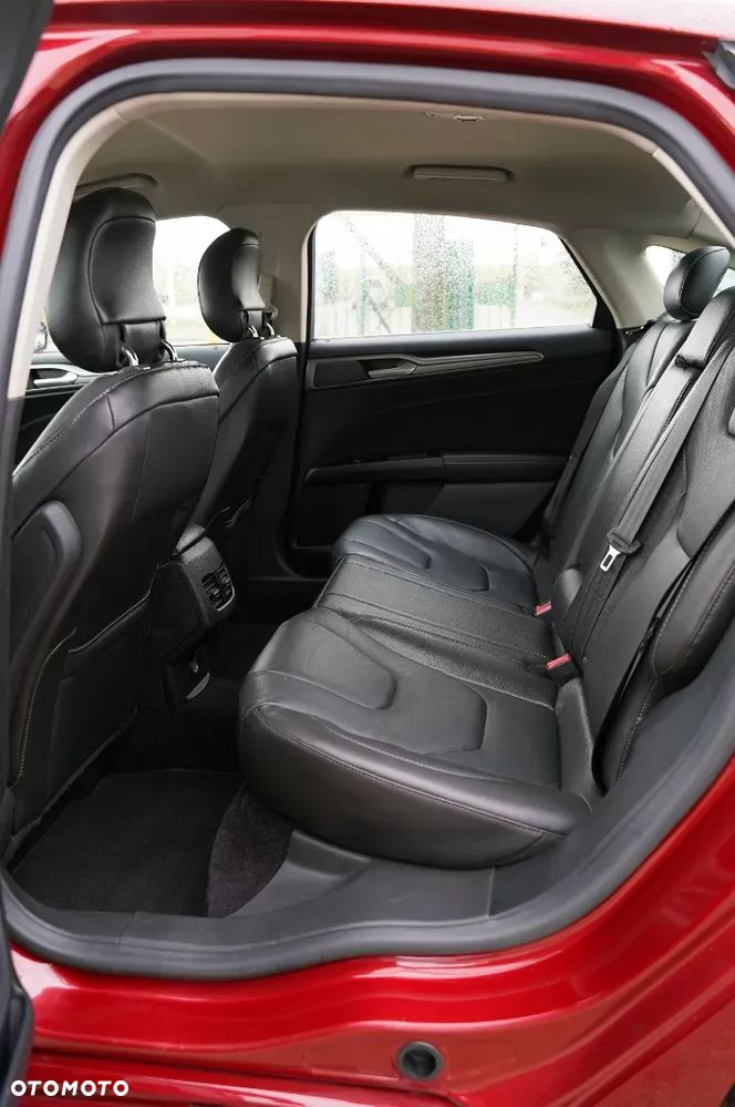 Ford Fusion - 20