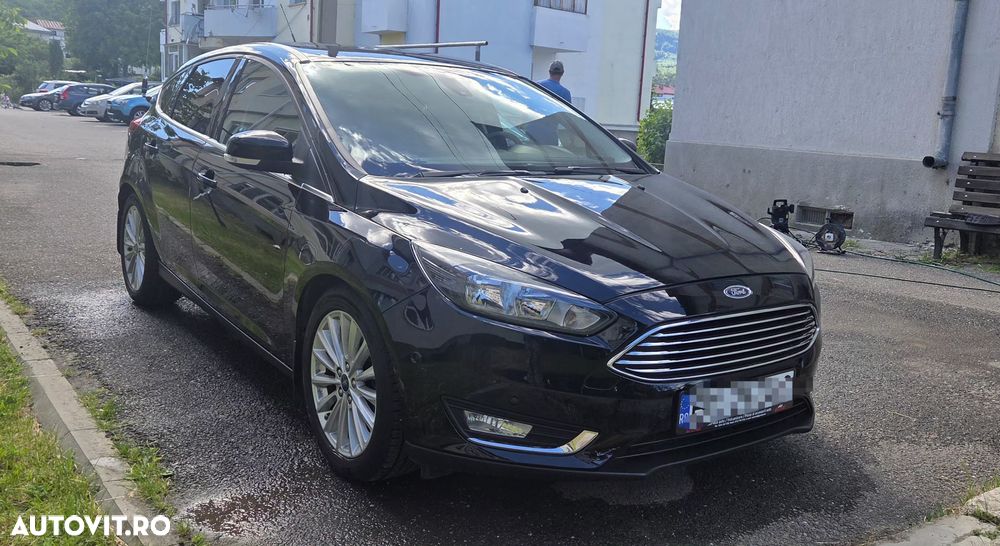 Ford Focus - 1