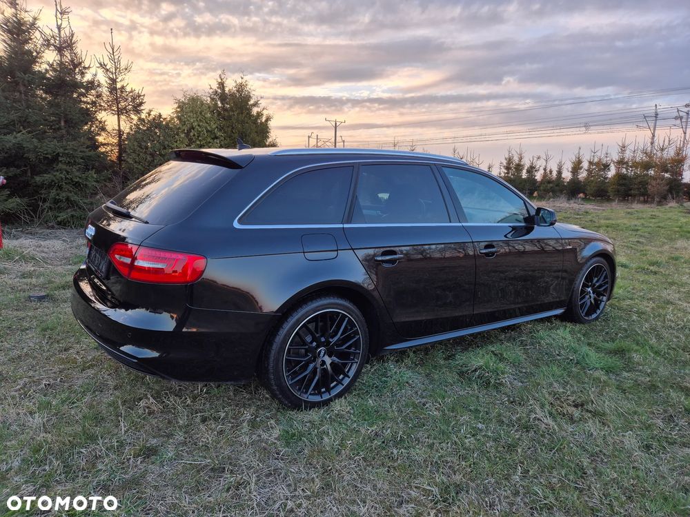 Audi A4 Avant 2.0 TDI DPF clean diesel multitronic S line Sportpaket - 8