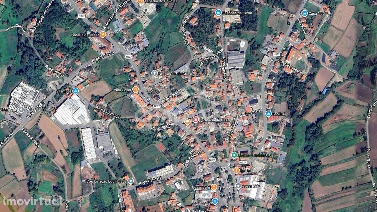 Armazém c/1500m² de construção em lote de 3550m² em Fajões - Grande imagem: 3/3