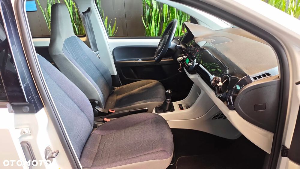 Volkswagen up! BlueMotion Technology move - 13