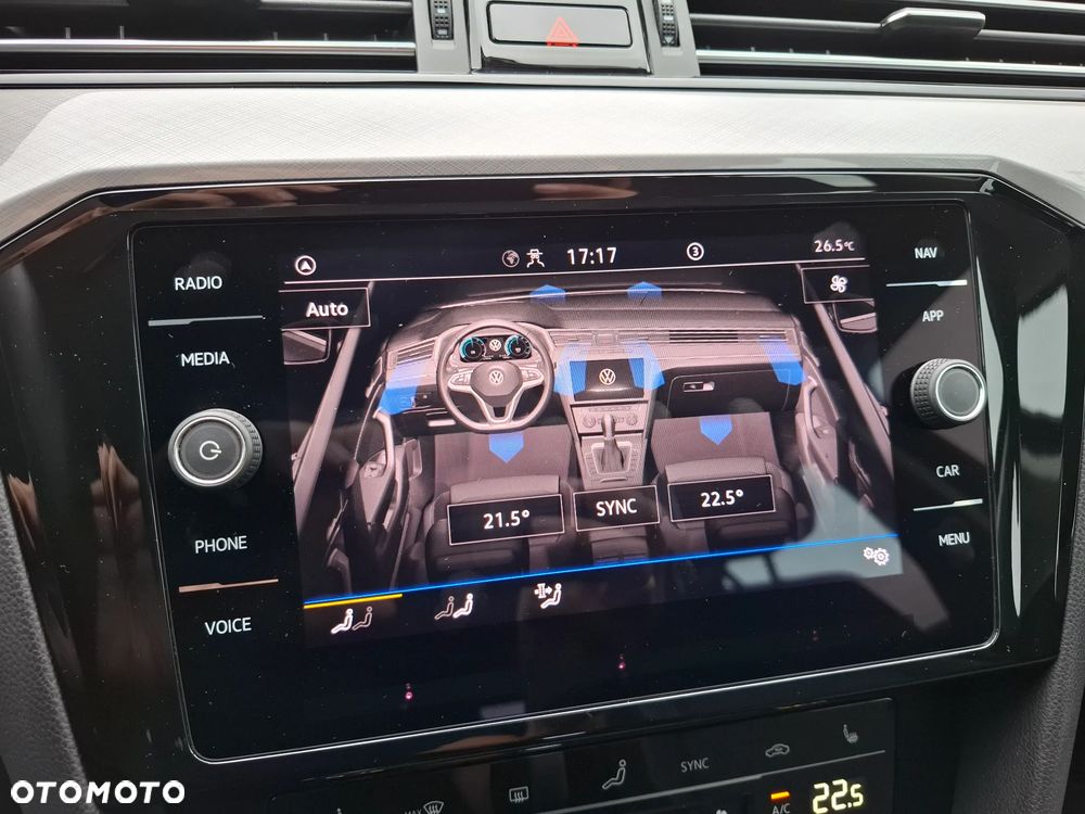 Volkswagen Passat Variant 2.0 TDI EVO Business DSG - 26