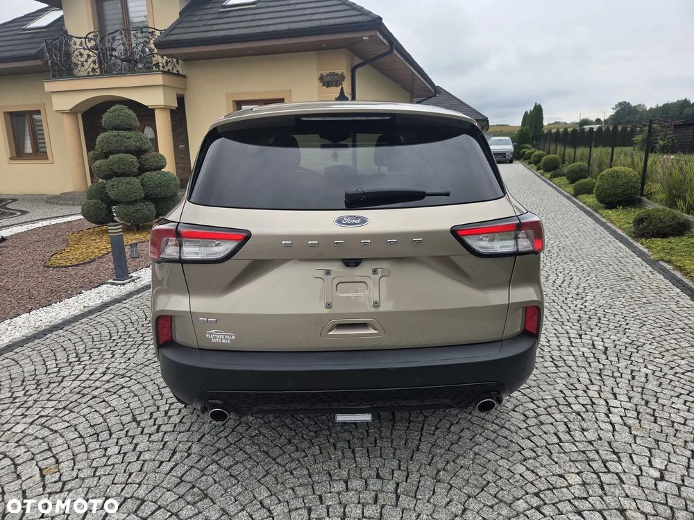 Ford Kuga - 26