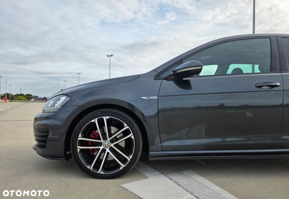 Volkswagen Golf 2.0 TDI BMT GTD - 25