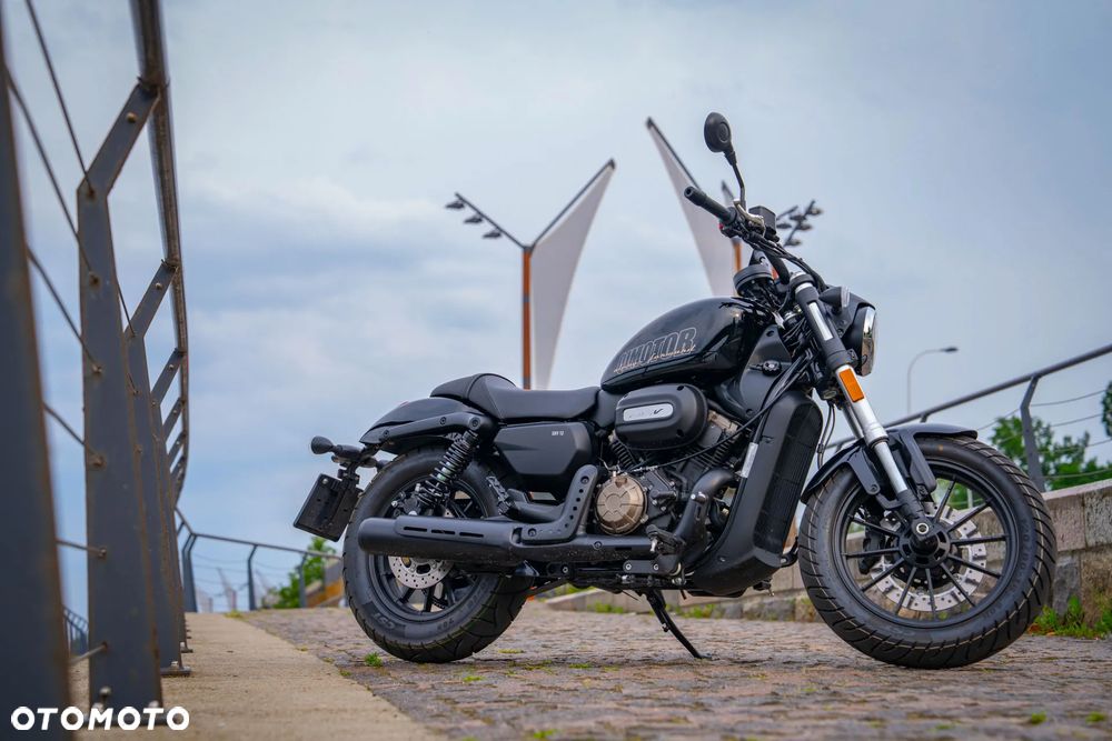 QJMOTOR SRV 125V - 10