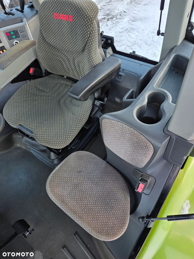 Claas Arion 630 - 11