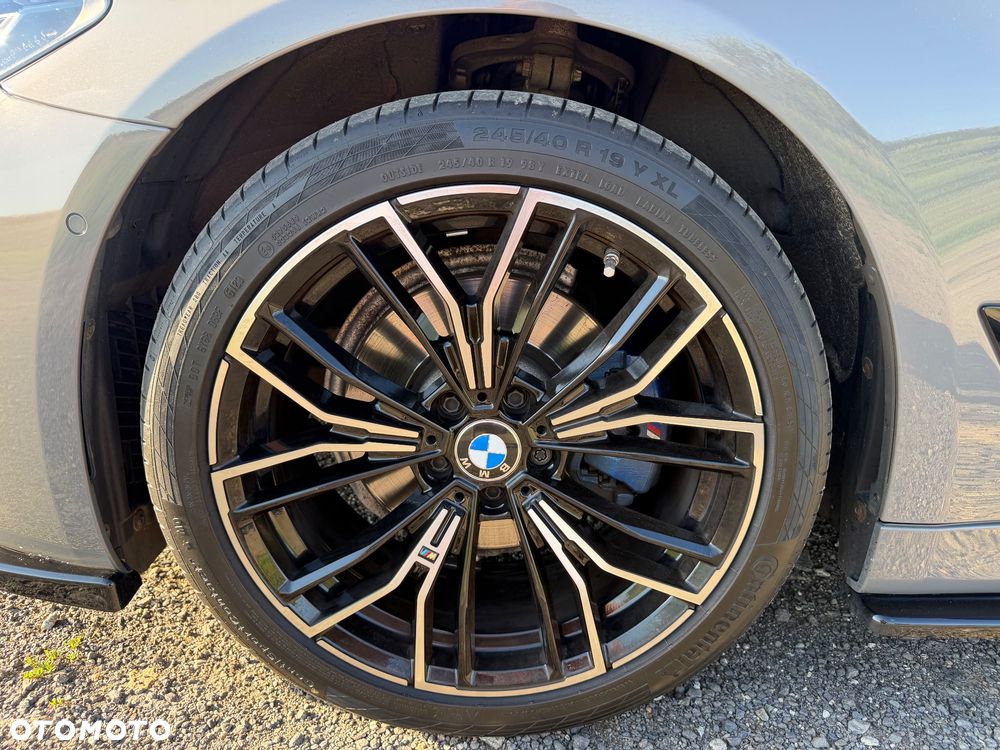 BMW Seria 5 520d xDrive mHEV M Sport sport - 12
