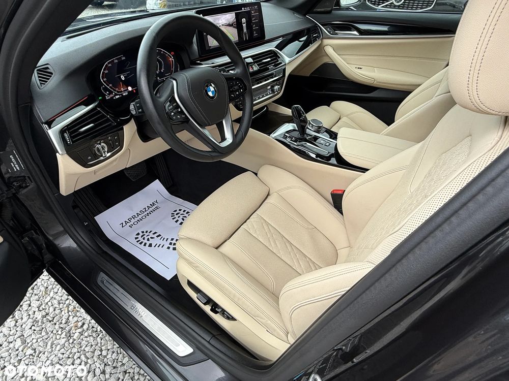 BMW Seria 5 520d Luxury Line - 27