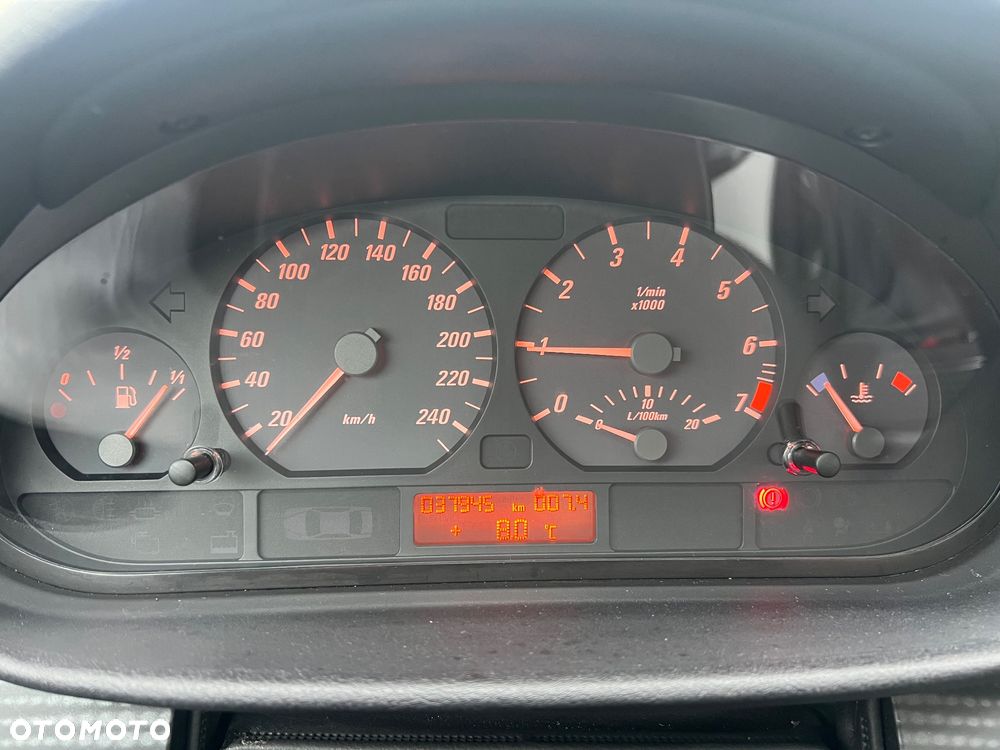 BMW Seria 3 318 Ci - 13