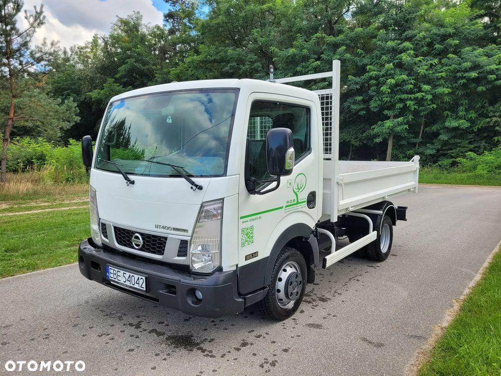 Nissan CABSTAR - 2