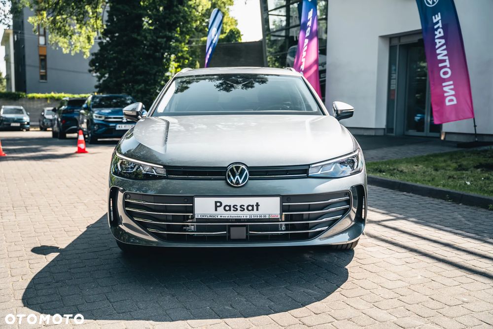 Volkswagen Passat - 8