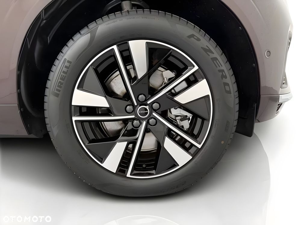 Volvo XC 60 T6 Plug-In Hybrid AWD Plus Bright - 23