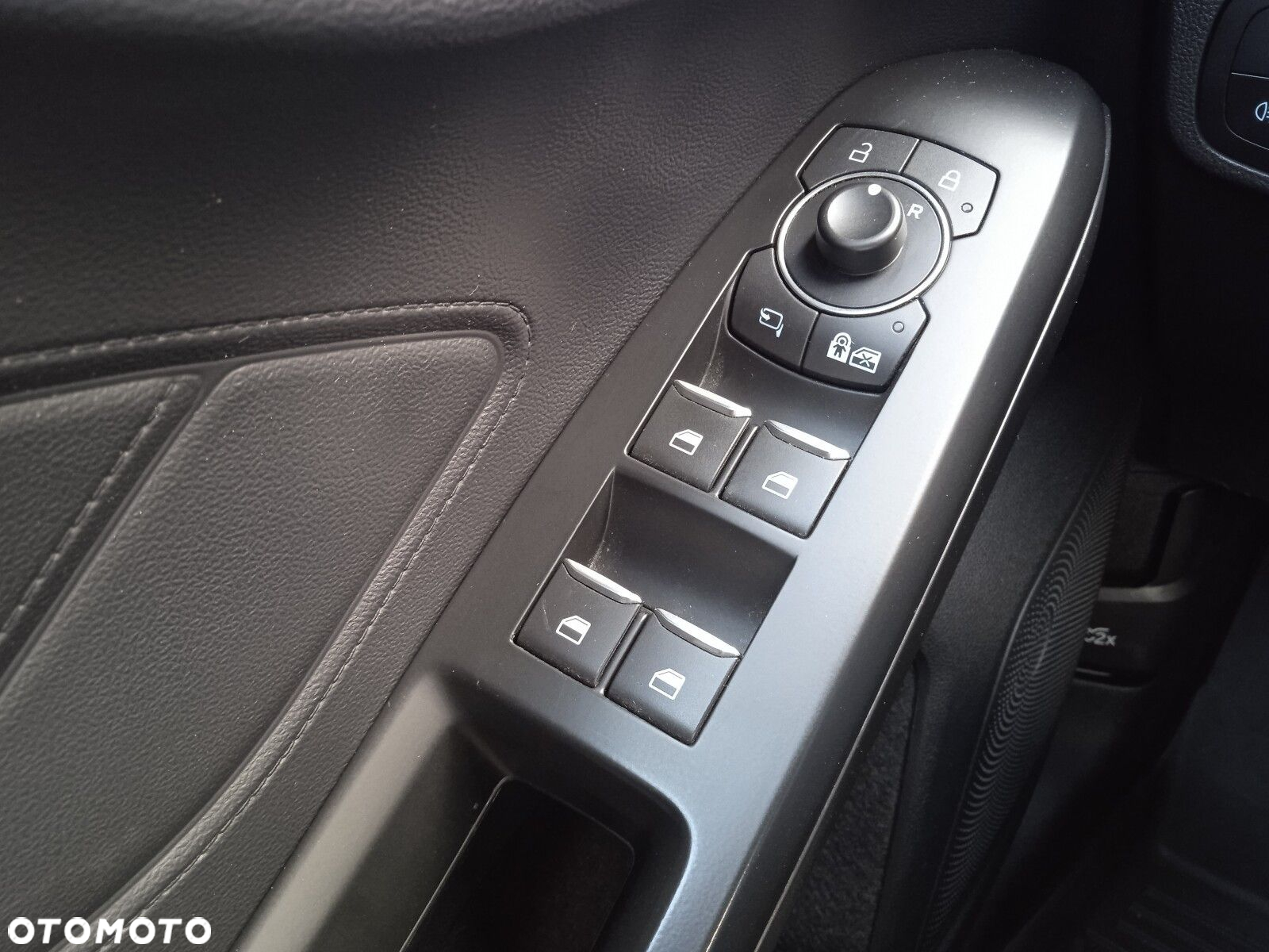 Ford Focus - 19