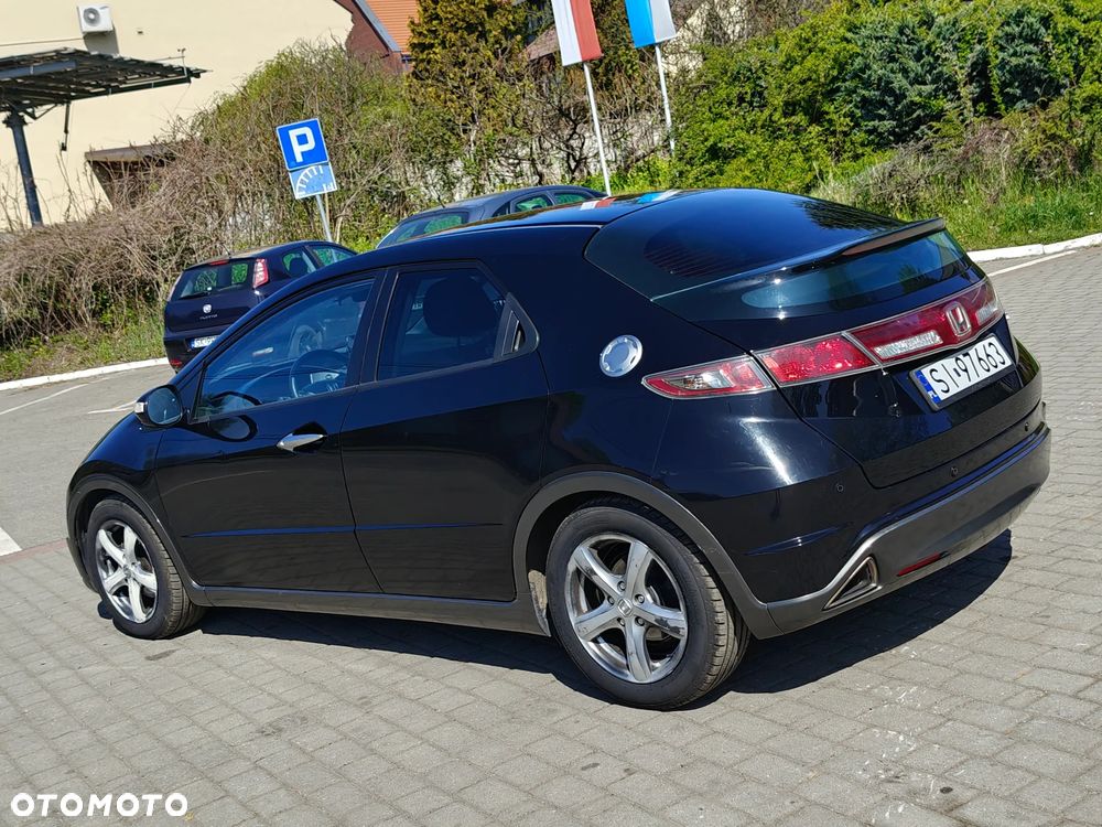 Honda Civic 1.8 Sport - 16