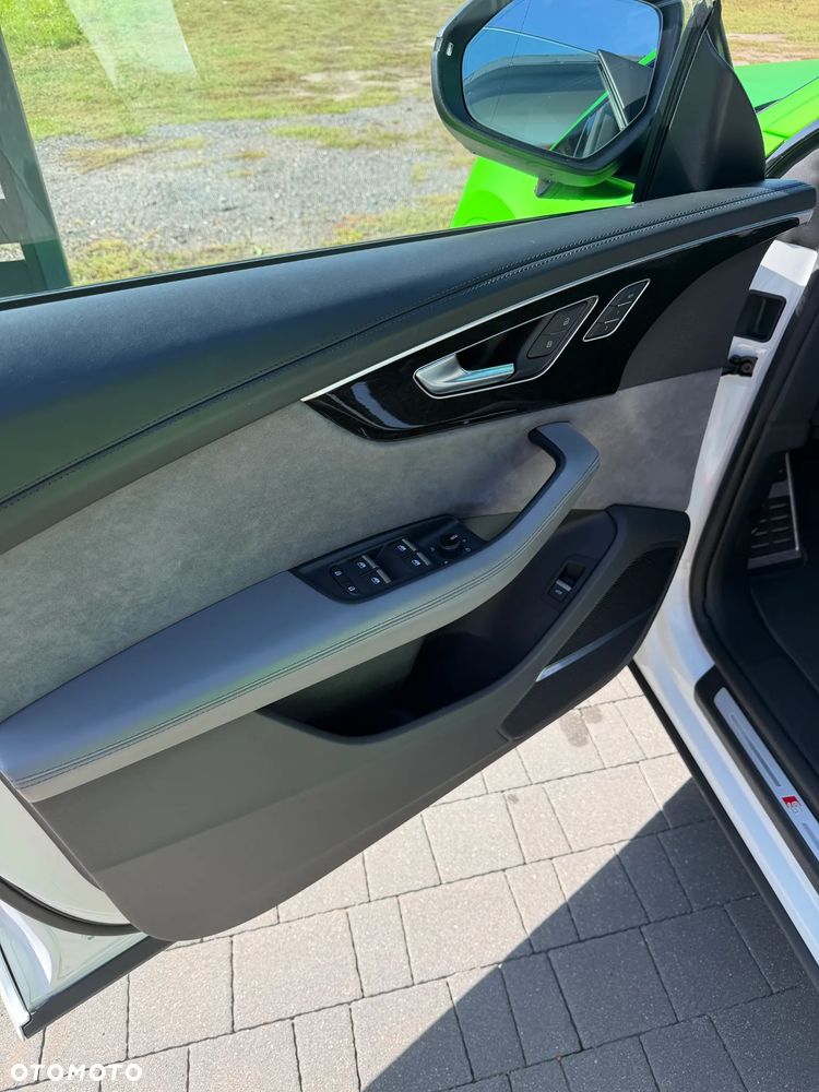 Audi SQ8 TFSI Quattro Tiptronic - 13