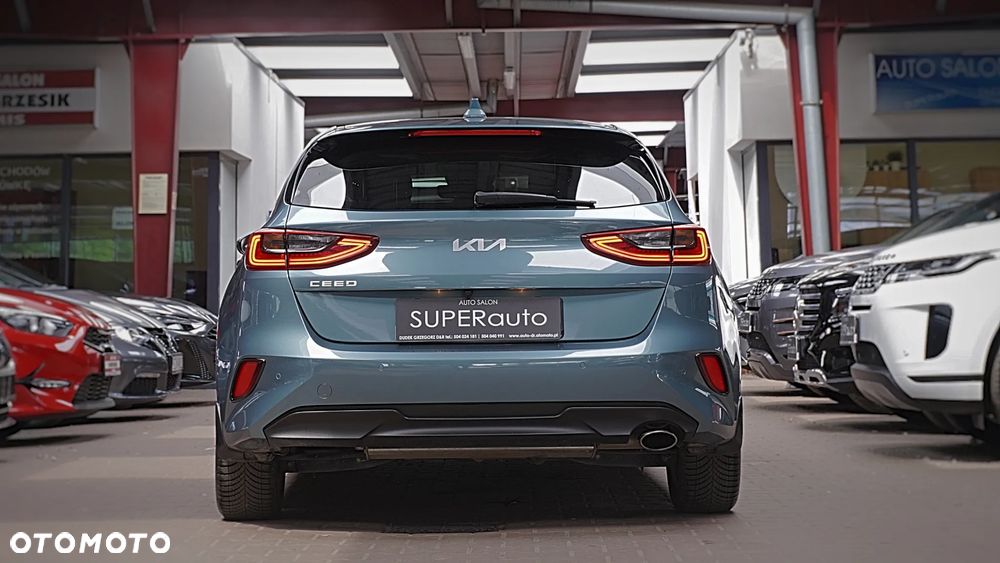 Kia Ceed 1.5 T-GDI M - 10
