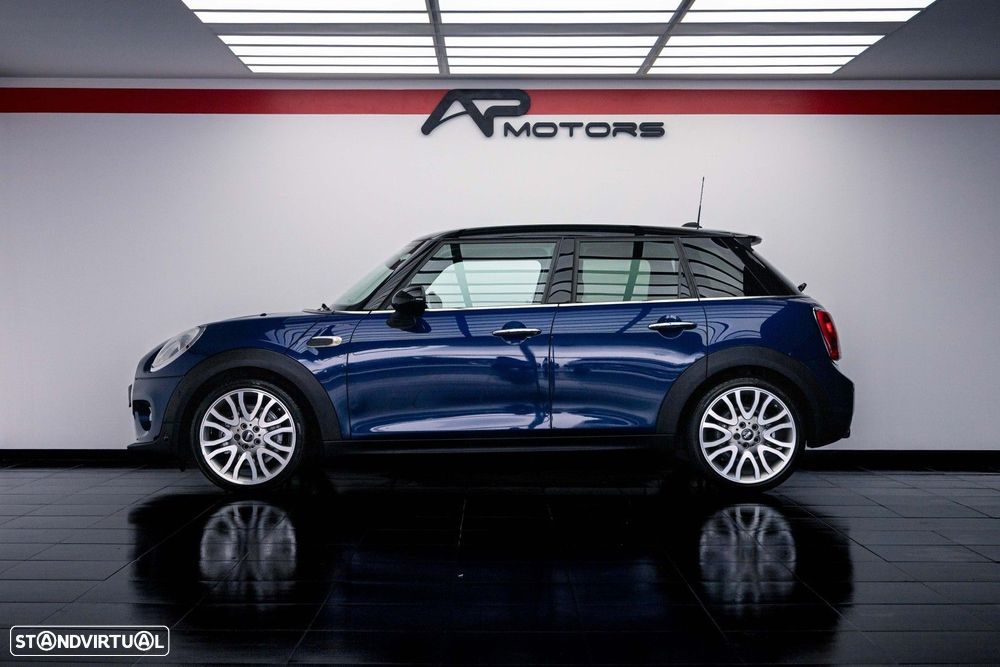 MINI 5 Portas Cooper D Auto - 6