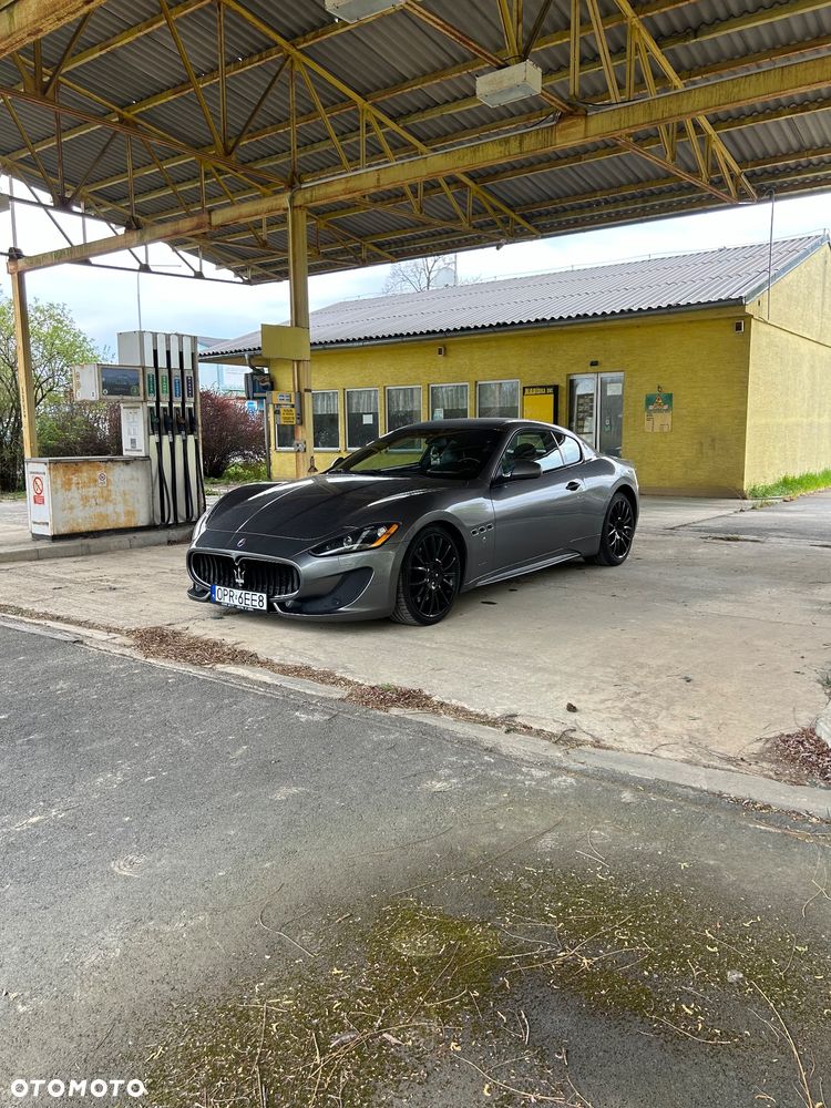 Maserati GranTurismo S Automatik - 14