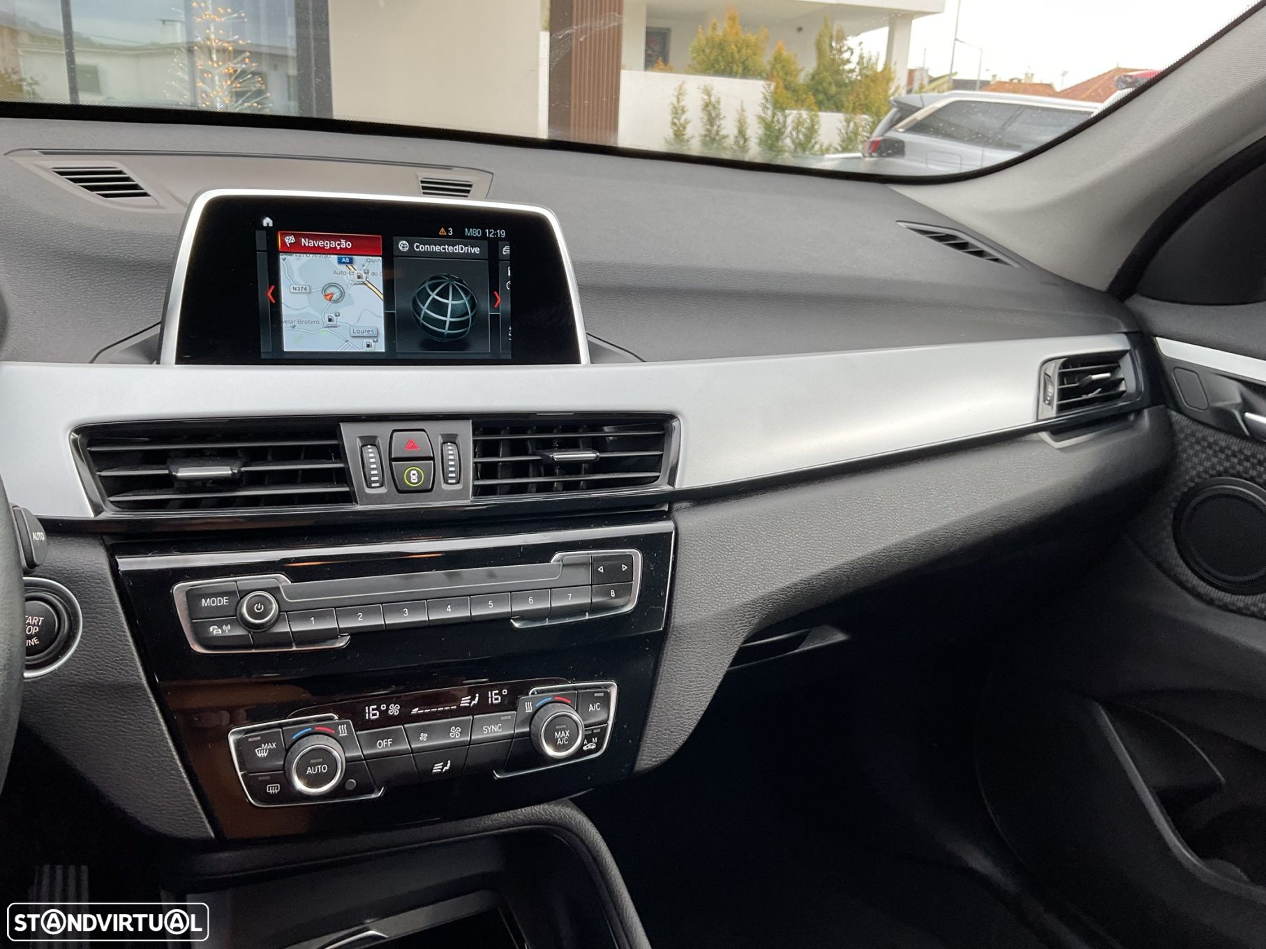 BMW X1 16 d sDrive Auto - 36