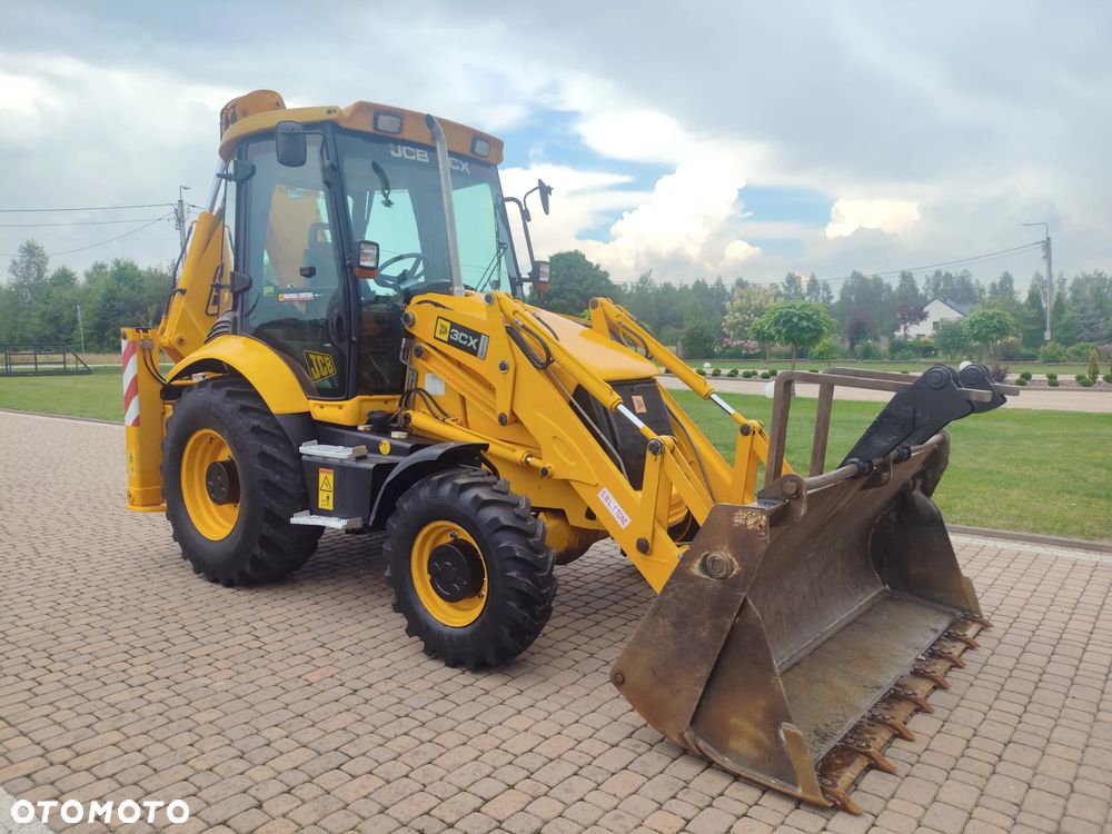 JCB 3CX / 2007 ROK / KOPARKO-ŁADOWARKA - 7