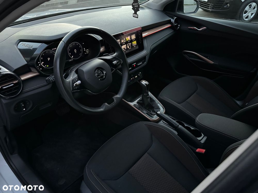 Skoda Fabia 1.0 TSI Monte Carlo DSG - 5