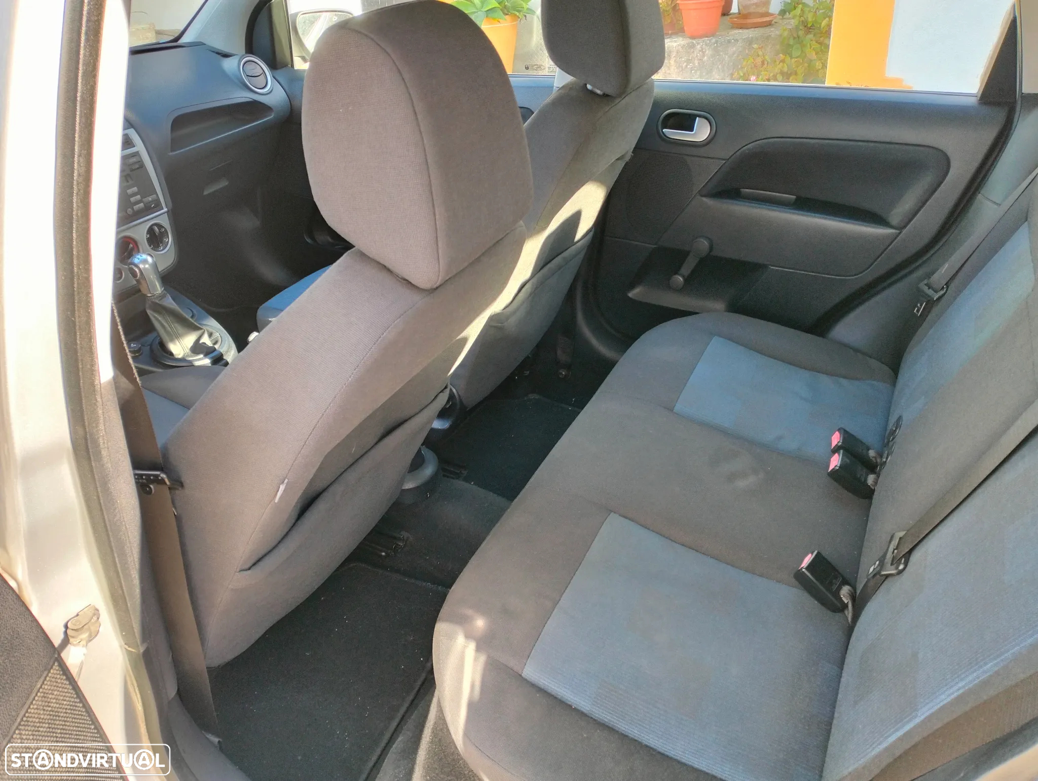 Ford Fiesta 1.25 Ambiente - 4