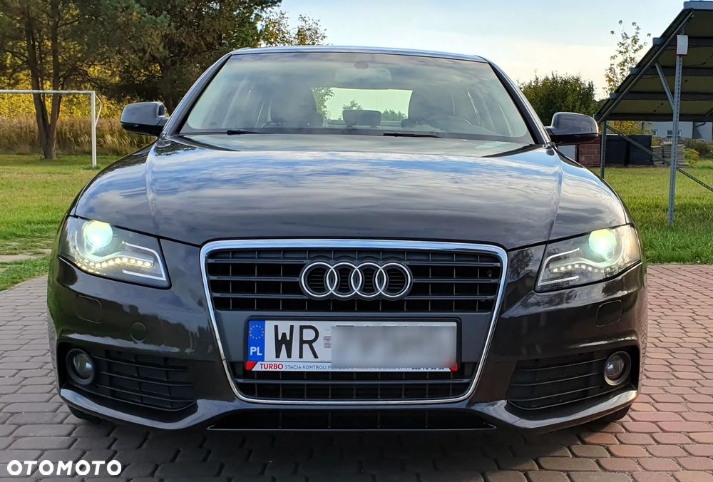 Audi A4 Limousine - 15