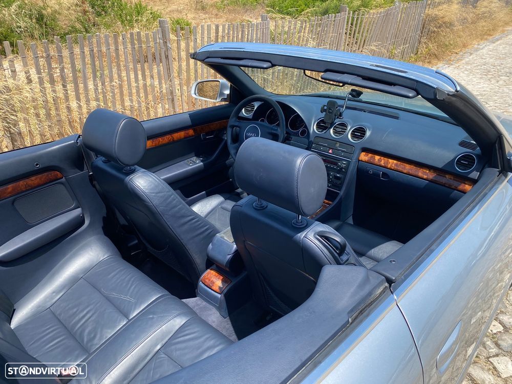 Audi A4 Cabrio 2.4 S-line - 13