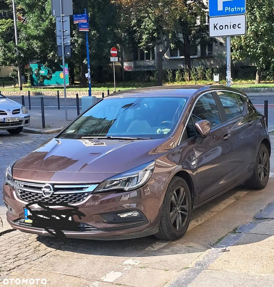 Opel Astra 1.4 T 120 Lat - 11