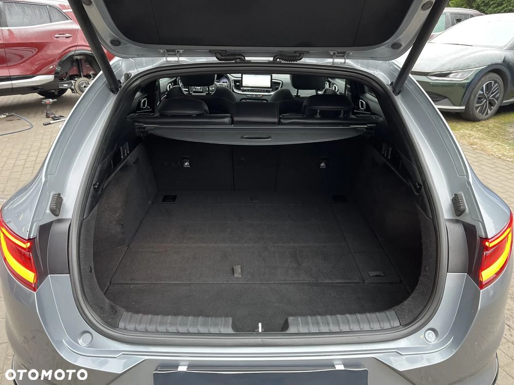 Kia ProCeed 1.6 T-GDI GT DCT - 17