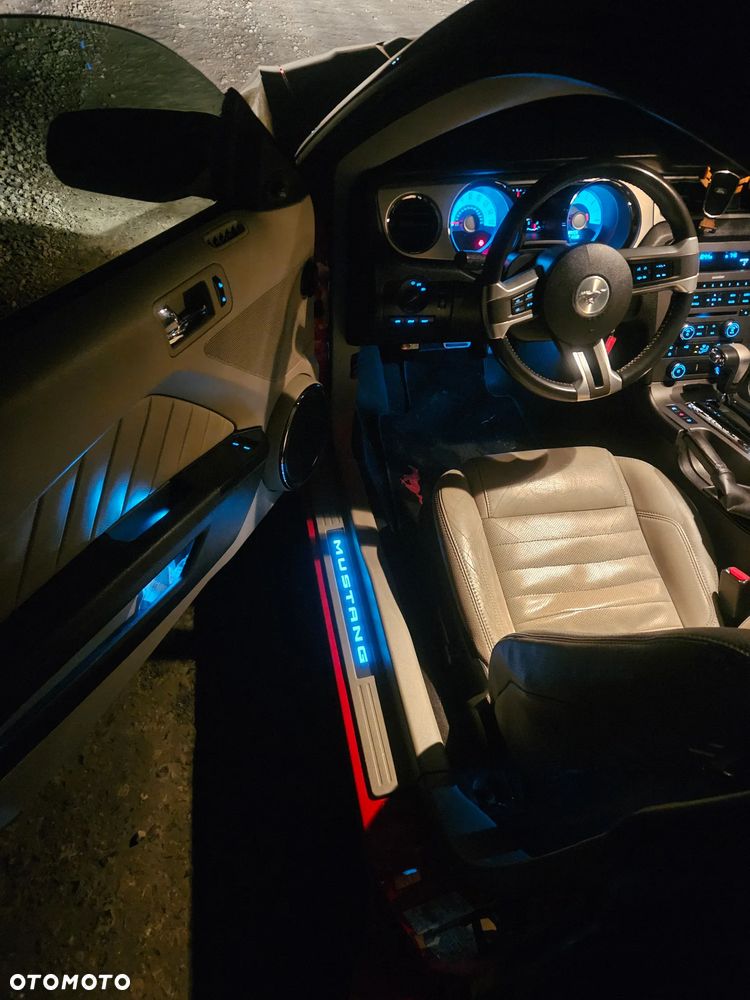 Ford Mustang 3.7 V6 Premium - 10