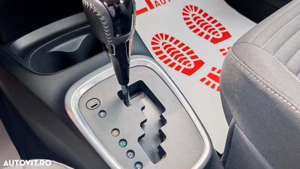 Toyota Yaris - 15