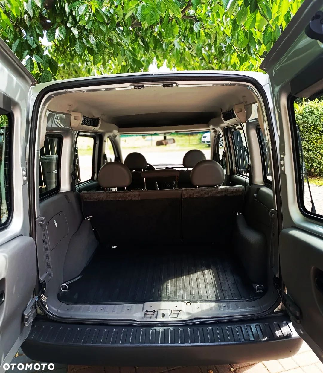 Opel Combo Tour 1.6 N-Joy - 10