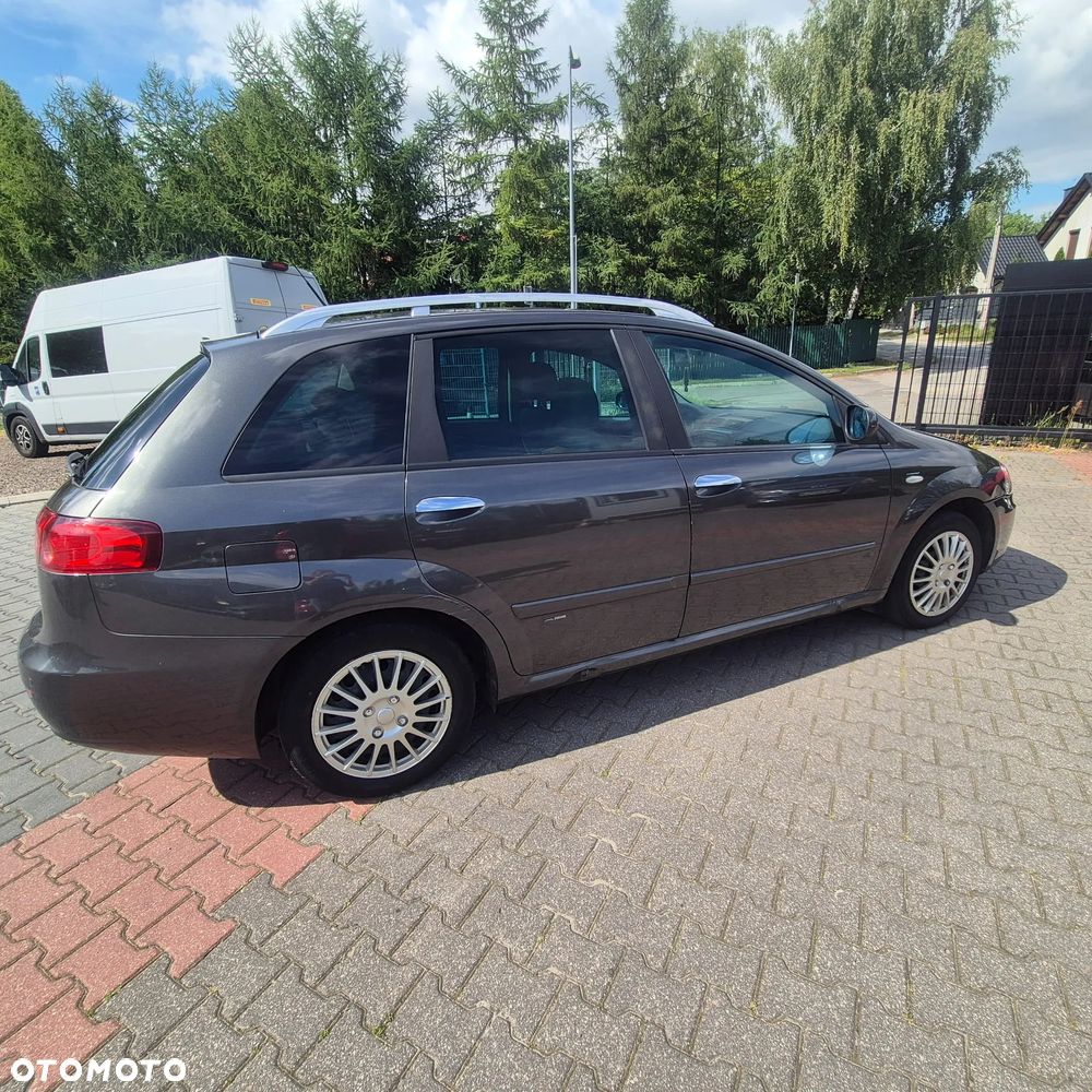Fiat Croma 2.2 16V Emotion - 14