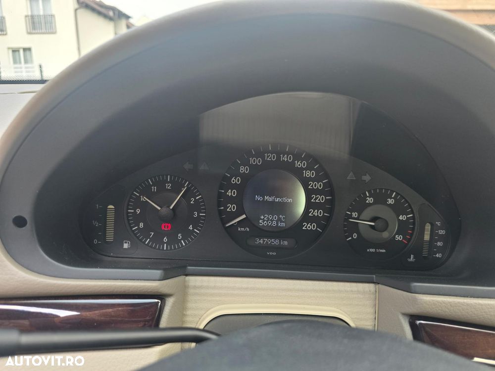 Mercedes-Benz E 200 CDI - 7