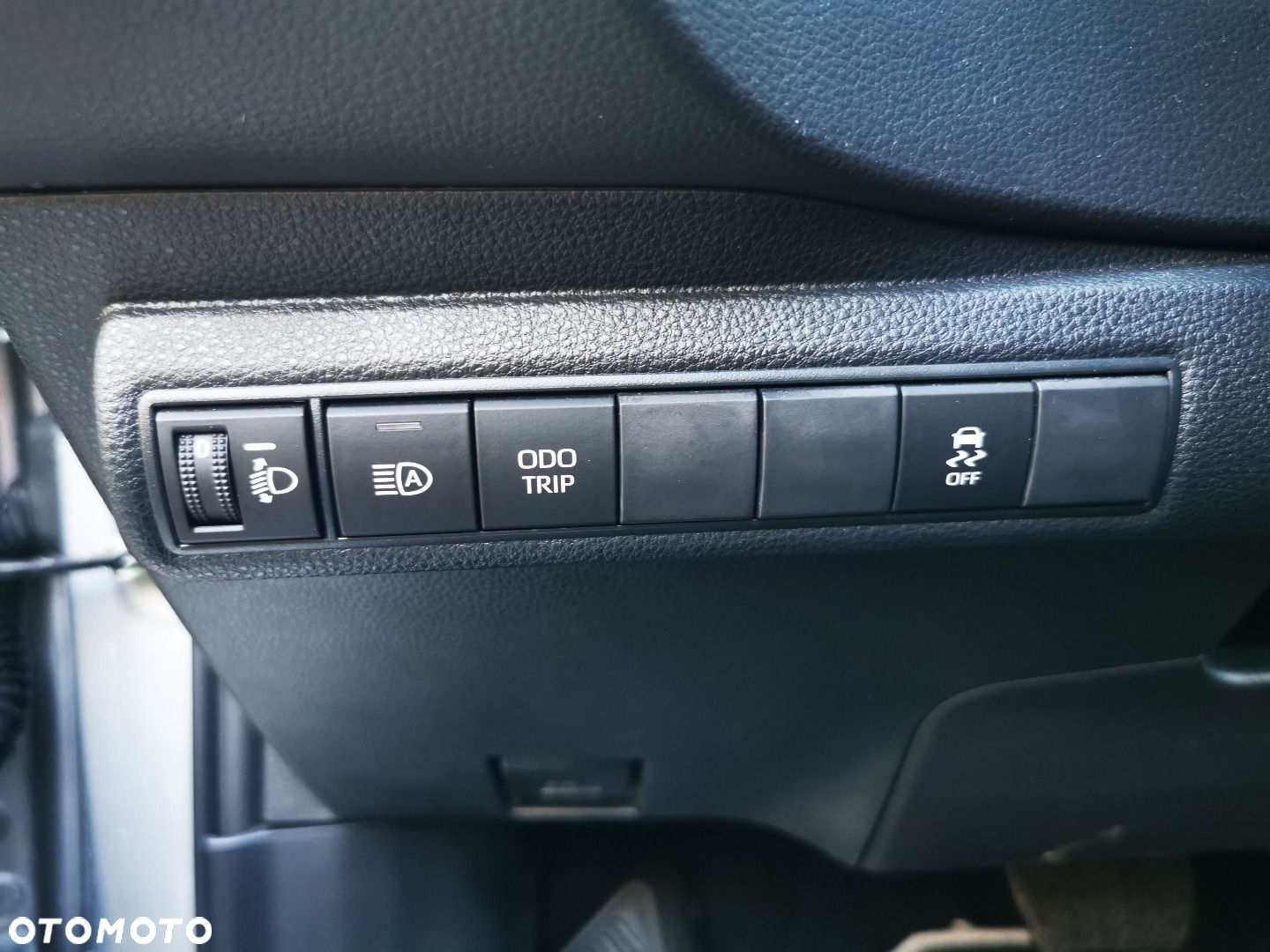 Toyota Corolla - 17