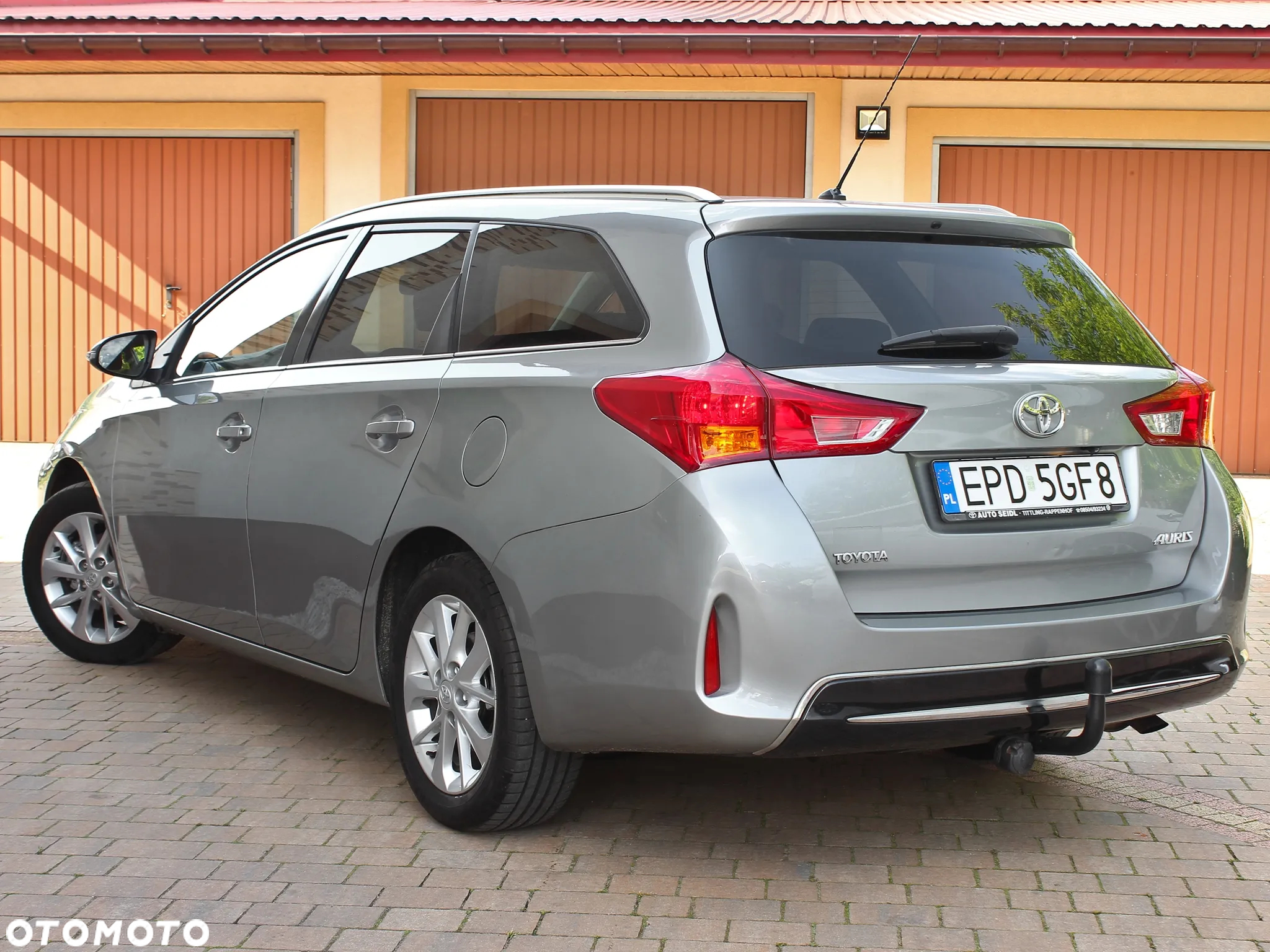 Toyota Auris 1.6 Premium - 16