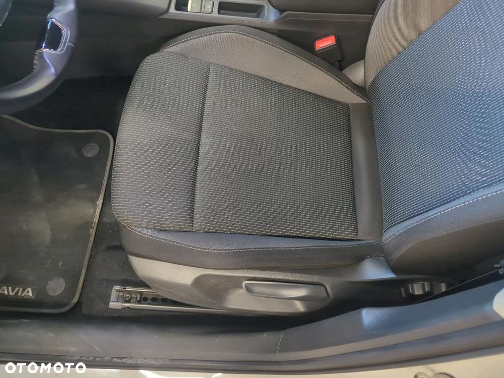 Skoda Octavia 1.5 TSI ACT Ambition - 22