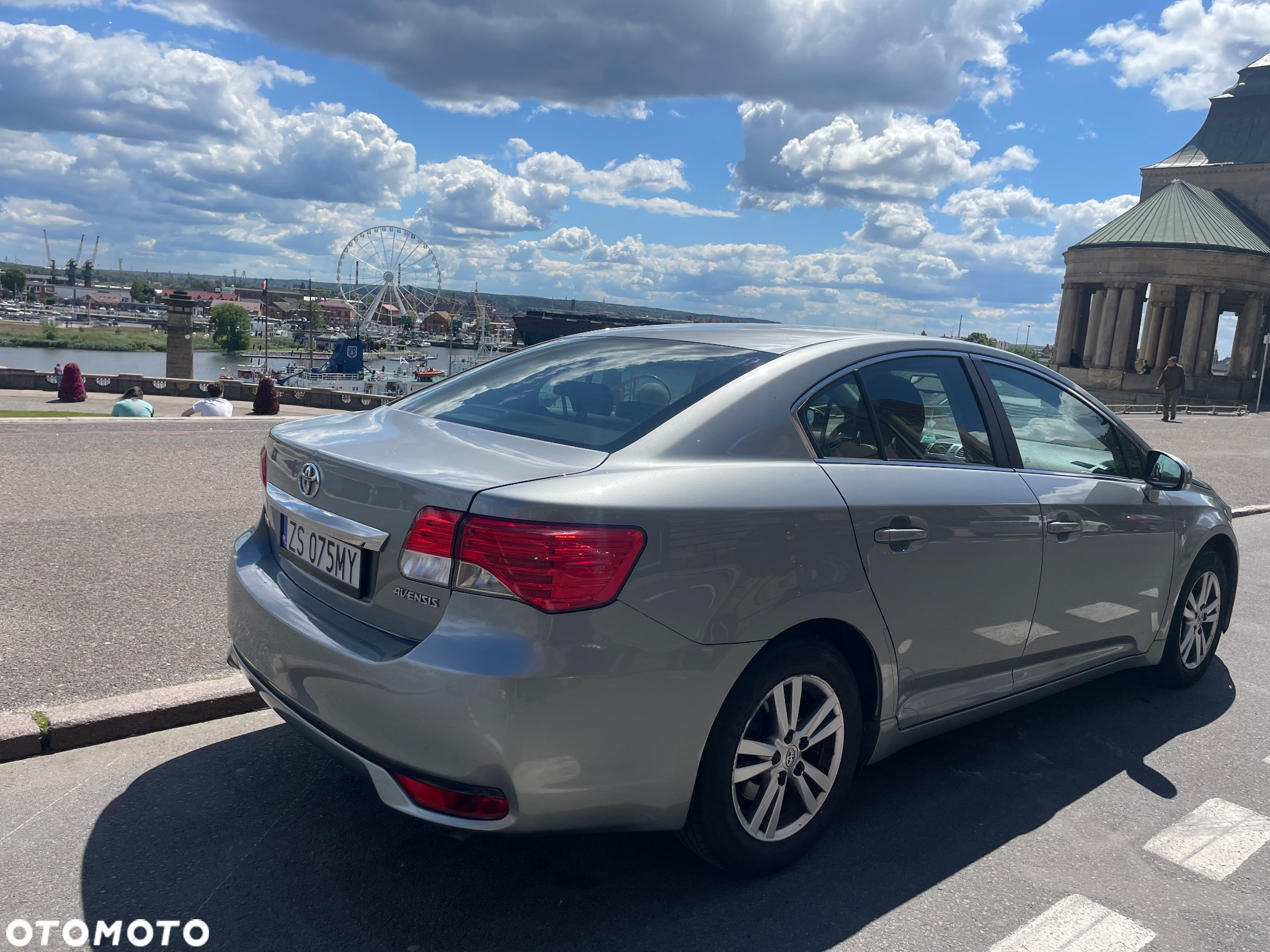 Toyota Avensis - 13