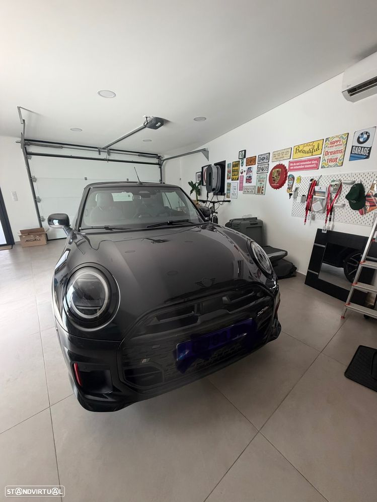 MINI Cabrio - 2